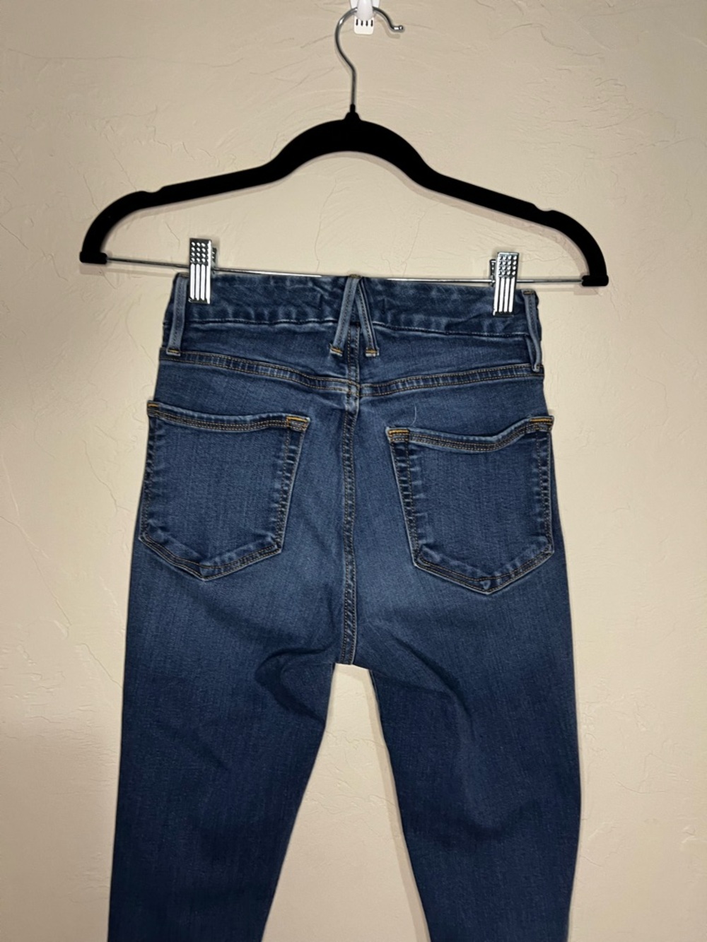Good American Good Waist Skinny Denim Jeans - Picture 8 of 10